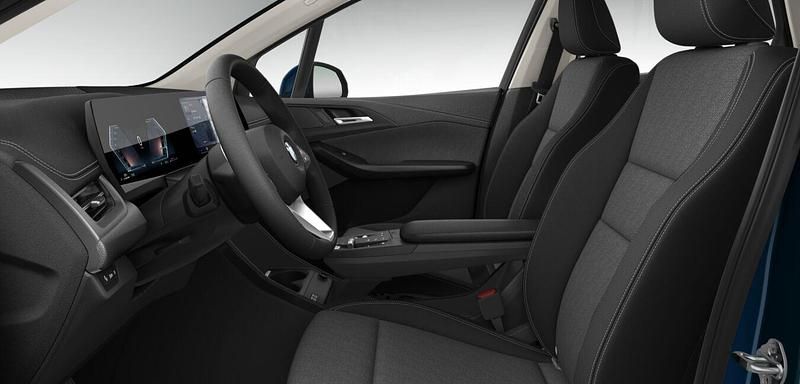 Gebraucht BMW 220 Active Tourer Luxury Line 170 PS (125 kW) 2025 Blau Van / Kleinbus