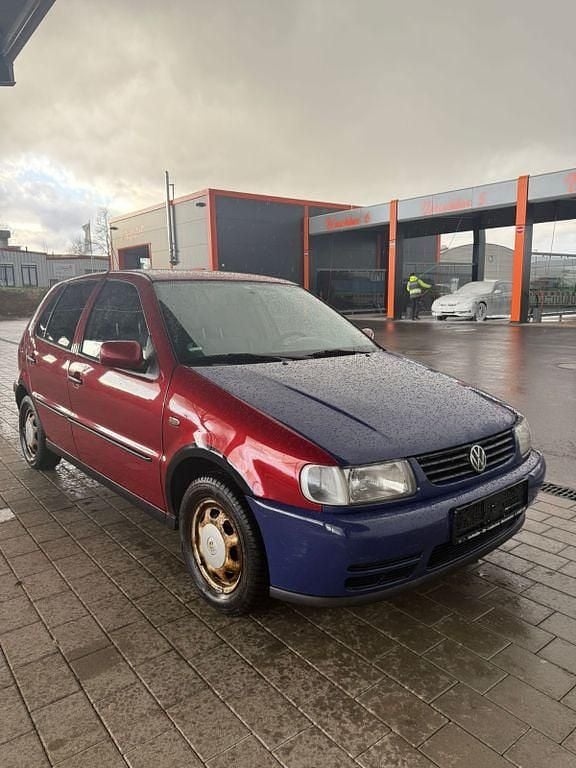 Gebraucht VW Polo 60 PS (44 kW) 1999 Rot Limousine
