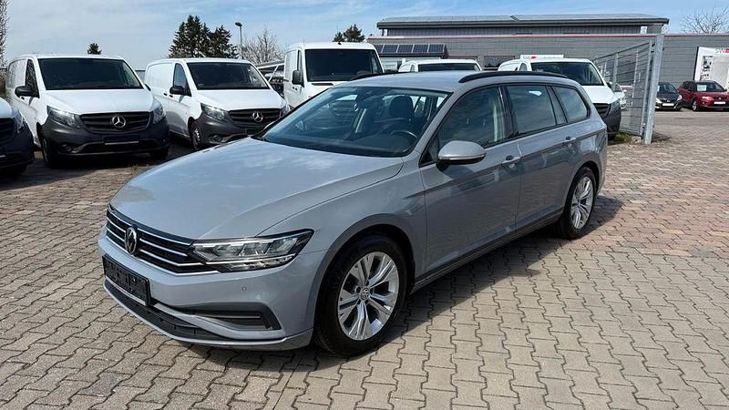 Gebraucht VW Passat Conceptline 122 PS (89 kW) 2022 Grau Kombi
