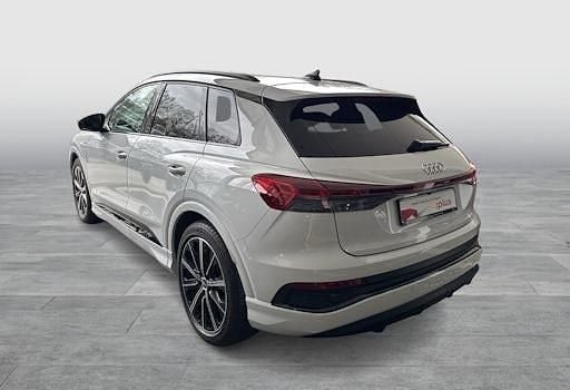 Gebraucht Audi Q4 e-tron S-Line 150 kW (204 PS) 2023 Weiß SUV