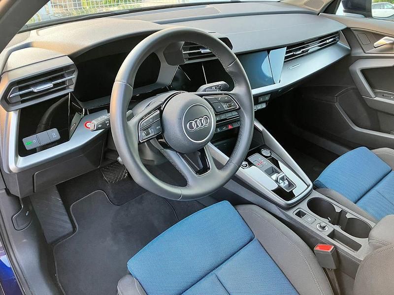 Gebraucht Audi A3 Sportback e-tron Advanced 204 PS (150 kW) 2022 Blau Kleinwagen