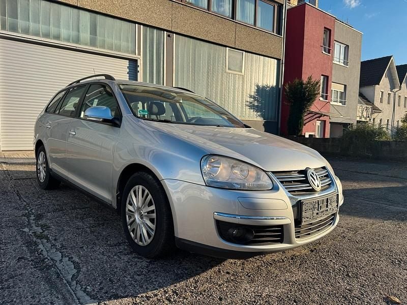 Silber Gebraucht 2007 VW Golf V Kombi | 2.490 € (Guter Preis) - Bild 1/4