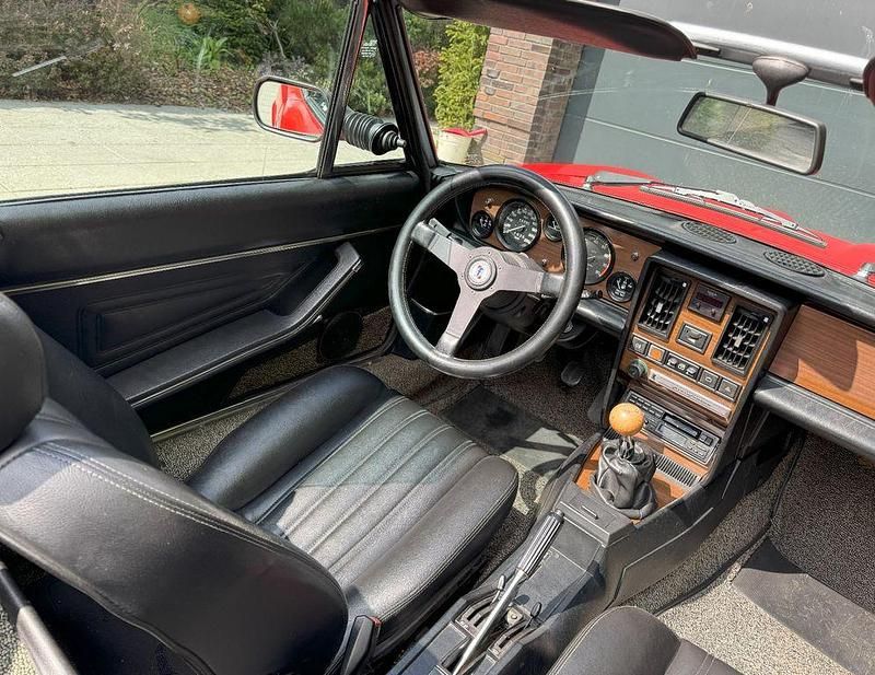 Gebraucht Fiat 124 Spider 103 PS (75 kW) 1985 Rot Cabrio