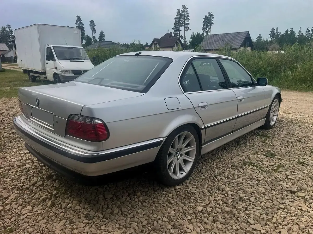 Gebraucht BMW 730 184 PS (135 kW) 2000 Grau Limousine