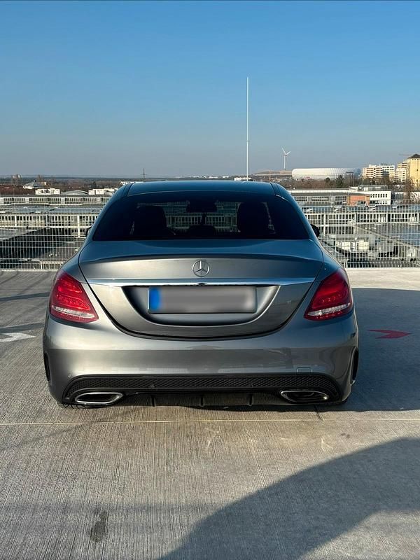Gebraucht Mercedes C300 AMG 258 PS (189 kW) 2018 Grau Limousine