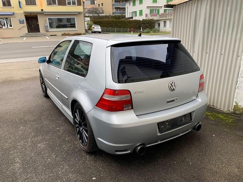 Gebraucht VW Golf IV R 241 PS (177 kW) 2002 Silber Limousine