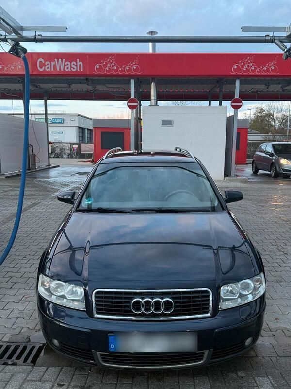 Blau Gebraucht 2001 Audi A4 Kombi | 1.200 € (Superpreis) - Bild 1/4