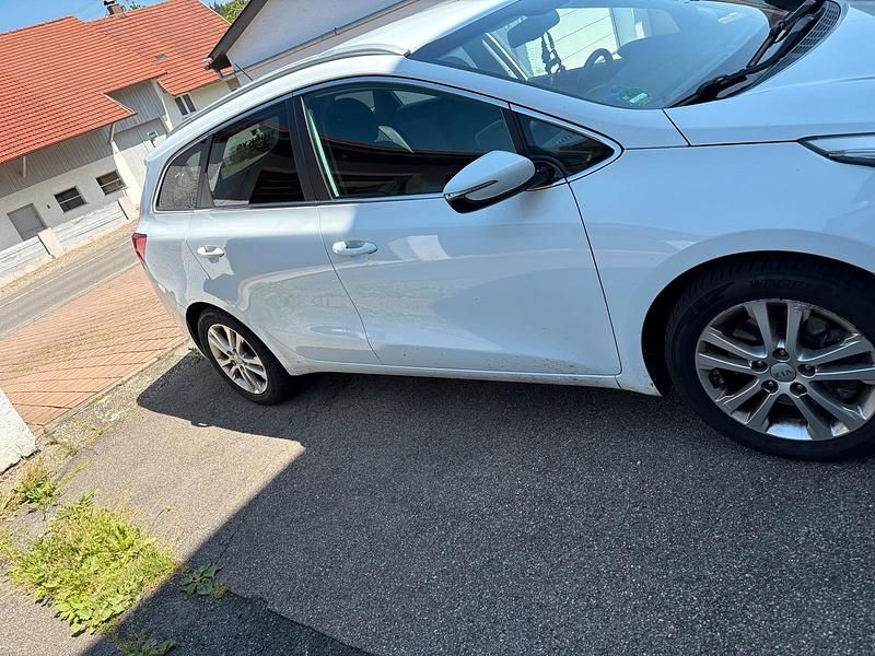 Gebraucht Kia Ceed 2014 Weiß Kleinwagen