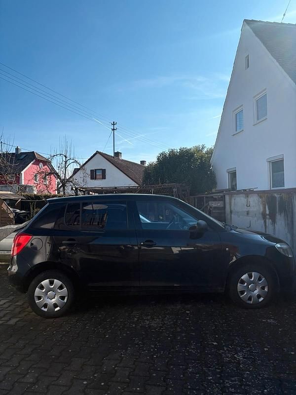 Schwarz Gebraucht 2008 Skoda Fabia Limousine | 1.500 € - Bild 1/4