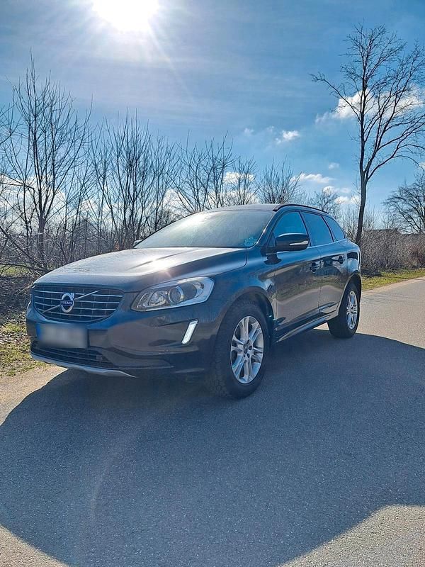 Gebraucht Volvo XC60 190 PS (139 kW) 2015 Andere farben SUV