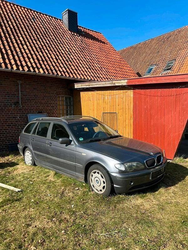 Gebraucht BMW 318 143 PS (105 kW) 2003 Grau Kombi