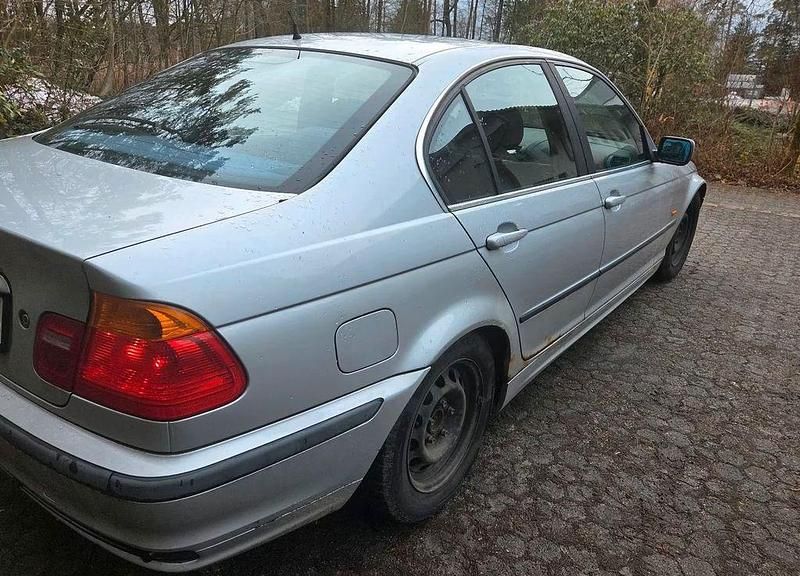 Usata BMW 320 150 CV (110 kW) 2000 Argento Berlina