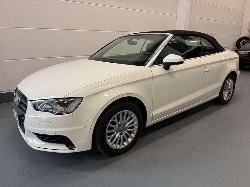 Amalfiweiss Gebraucht 2014 Audi A3 Cabriolet Ambiente Cabrio | 15.950 € (Fairer Preis) - Bild 1/4