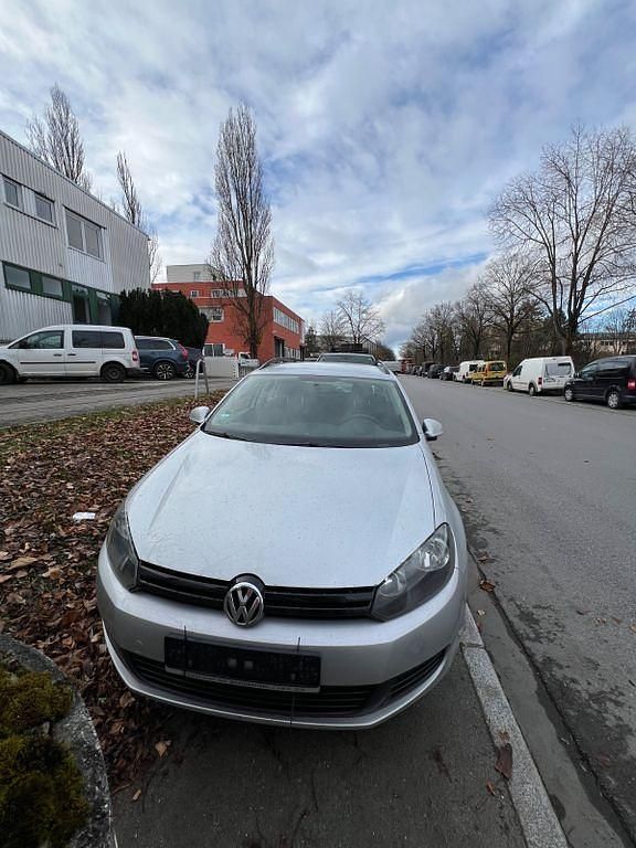 Gebraucht VW Golf VII Comfortline 105 PS (77 kW) 2012 Schwarz Limousine