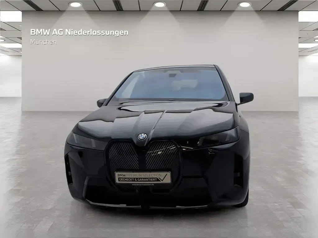 Gebraucht BMW iX M Sport 300 kW (408 PS) 2025 Schwarz SUV