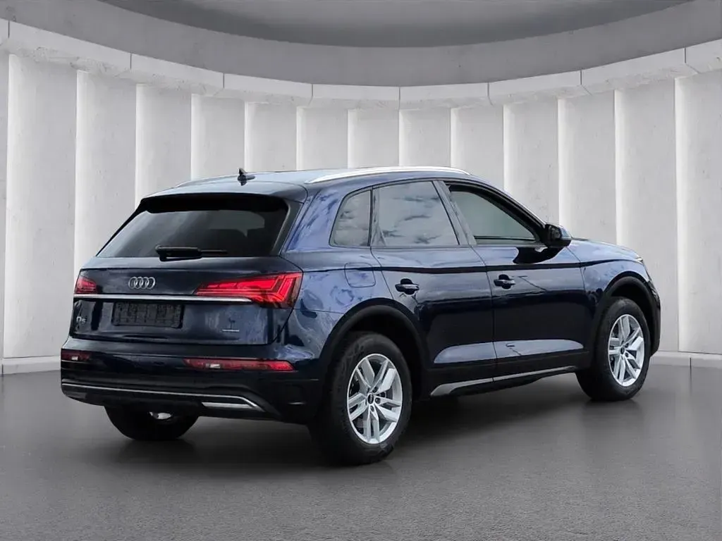 Gebraucht Audi Q5 Ambiente 204 PS (150 kW) 2022 Blau SUV