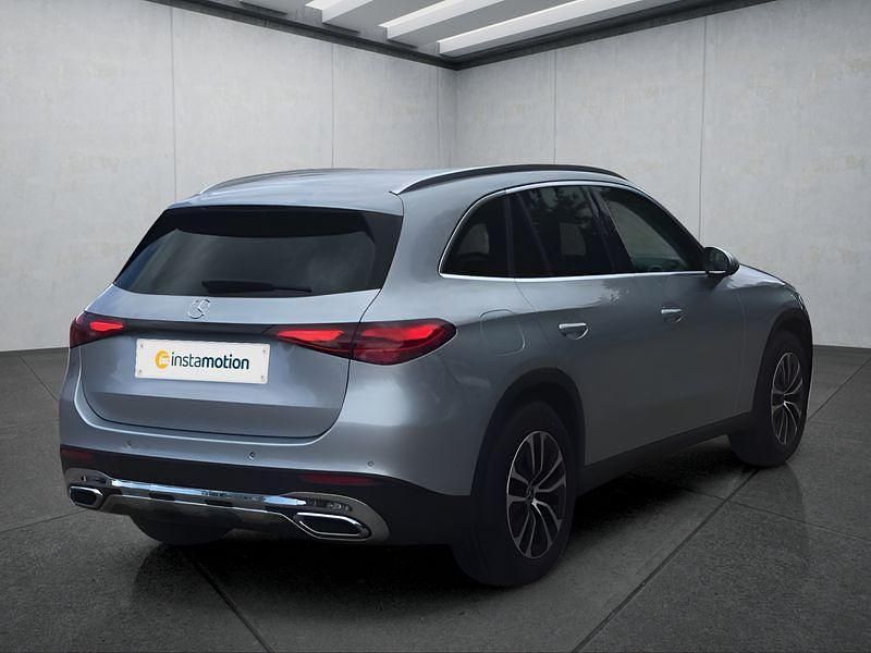 Gebraucht Mercedes GLC220 197 PS (144 kW) 2024 Silber SUV