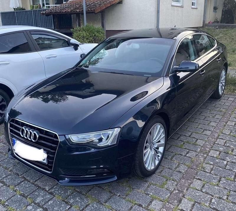 Second-hand Audi A5 Advanced 150 CP (110 kW) 2016 Albastru Coupe
