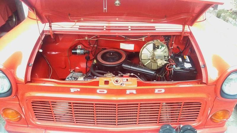 Gebraucht Ford Transit 65 PS (47 kW) 1977 Rot Limousine