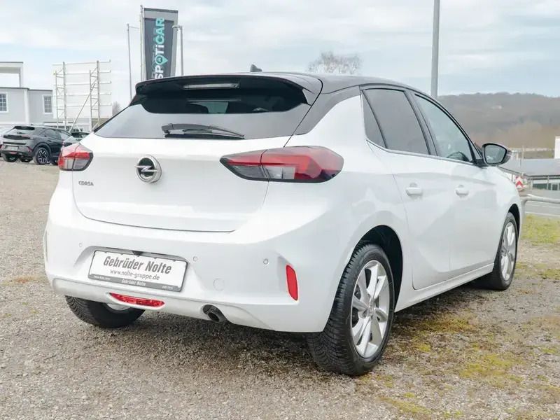 Gebraucht Opel Corsa Elegance 101 PS (74 kW) 2021 Weiss / jade weiss Kleinwagen