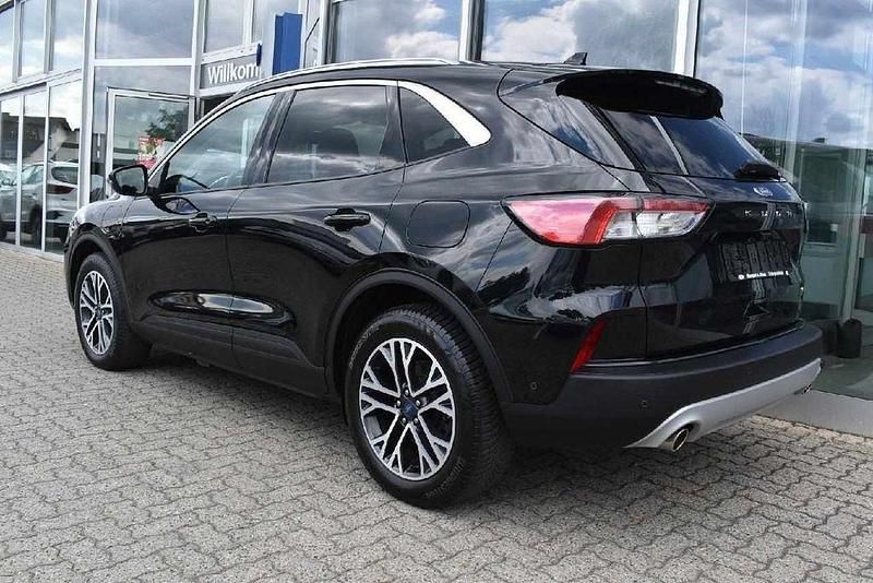 Gebraucht Ford Kuga Titanium 224 PS (164 kW) 2021 Obsidianschwarz metallic SUV