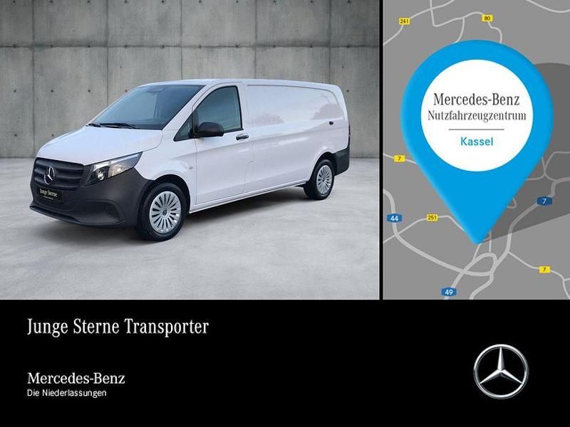 Weiß Gebraucht 2024 Mercedes Vito Van / Kleinbus | 41.638 € - Bild 1/4