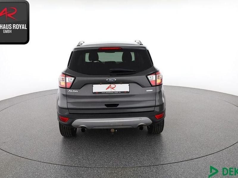 Gebraucht Ford Kuga 175 PS (128 kW) 2018 Grau SUV