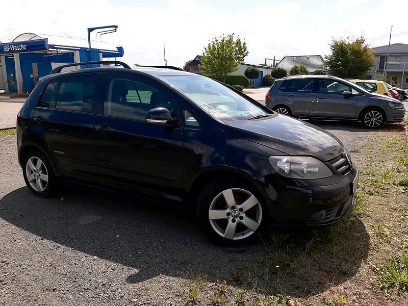 Schwarz Gebraucht 2009 VW Golf Plus Cross Van / Kleinbus | 3.998 € (Superpreis) - Bild 1/4