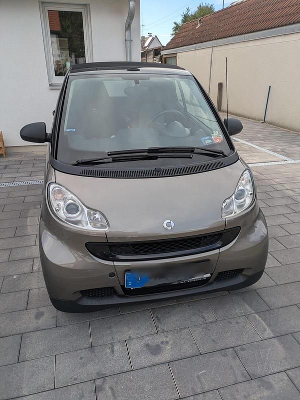 Grau Gebraucht 2011 Smart ForTwo Cabrio Cabrio | 5.500 € (Guter Preis) - Bild 1/4