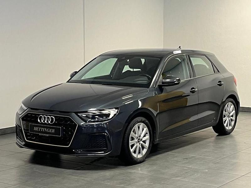 Grau Gebraucht 2023 Audi A1 Sportback Advanced Plus Kleinwagen | 24.900 € (Etwas zu teuer) - Bild 1/4
