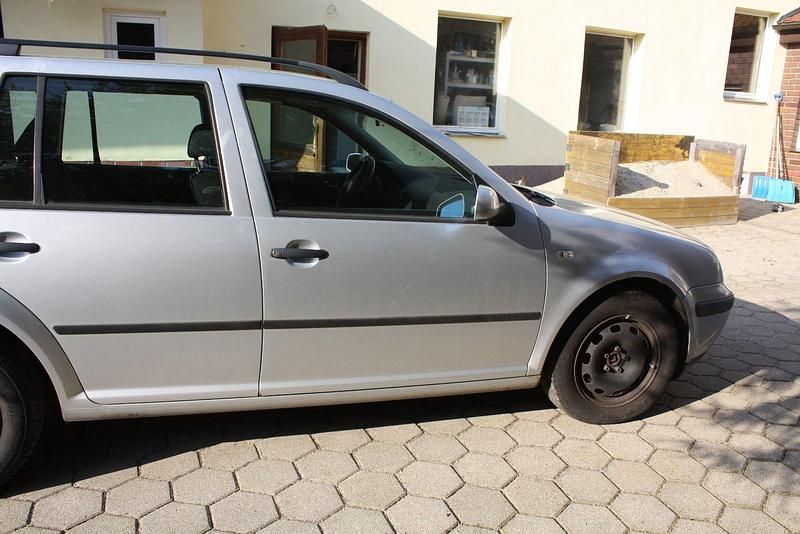 Usata VW Bora 115 CV (84 kW) 2000 Grigio Station wagon