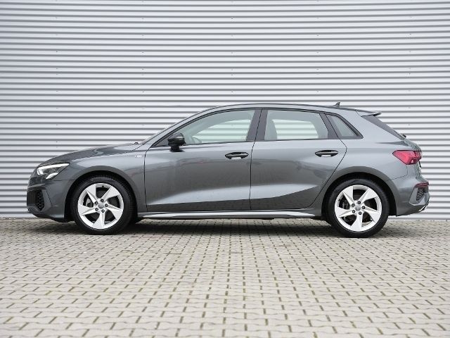 Daytonagrau perleffekt Gebraucht 2021 Audi A3 S-Line | 26.990 € (Fairer Preis) - Bild 1/2