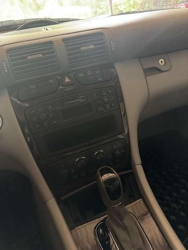 Gebraucht Mercedes C240 Elegance 170 PS (125 kW) 2002 Limousine