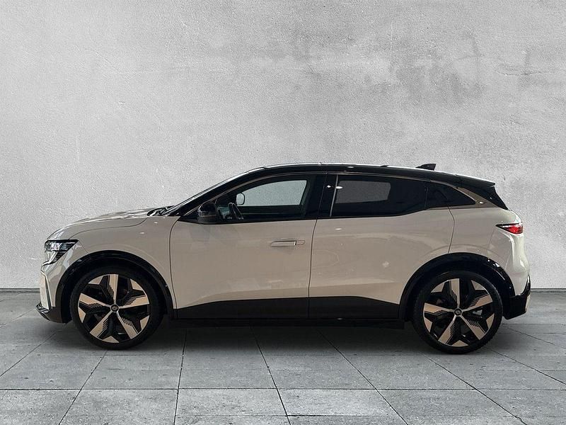 Second-hand Renault Megane E-Tech Techno 96 kW (131 CP) 2022 Alb Berlinǎ