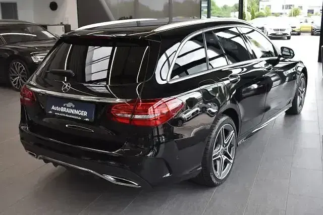 Gebraucht Mercedes C300e AMG line 306 PS (225 kW) 2019 Schwarz Limousine