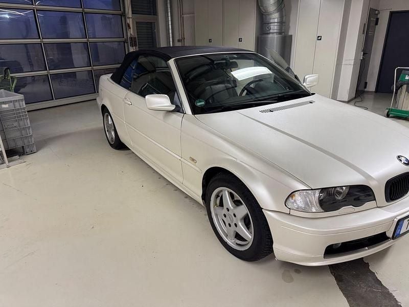 Weiß Gebraucht 2001 BMW 325 Cabrio | 4.000 € (Superpreis) - Bild 1/4