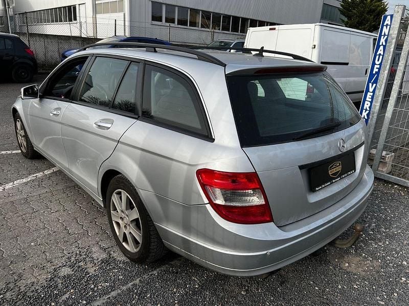 Gebraucht Mercedes C180 156 PS (114 kW) 2008 Silber Kombi