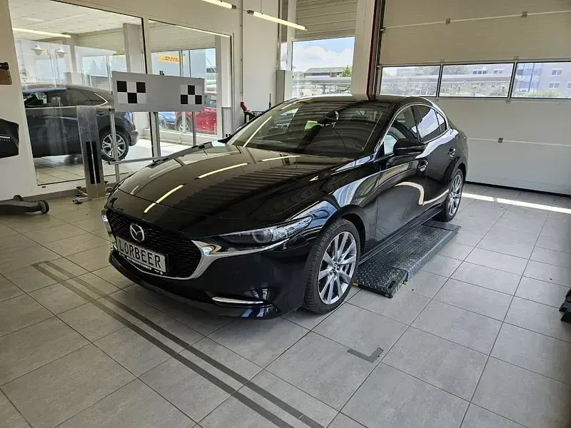 Gebraucht Mazda 3 Selection 186 PS (136 kW) 2022 Schwarz Limousine