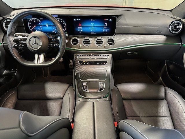 Gebraucht Mercedes E450 AMG 367 PS (269 kW) 2022 Rot Limousine