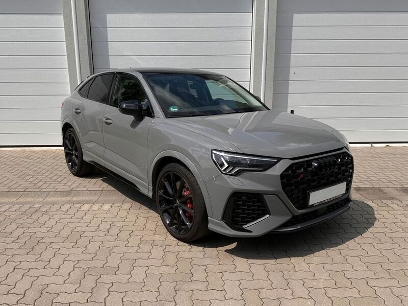 Grau Gebraucht 2021 Audi RS Q3 Sportback Ambiente SUV | 49.900 € (Fairer Preis) - Bild 1/4