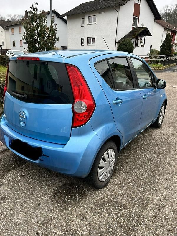Gebraucht Opel Agila 82 PS (60 kW) 2009 Blau Kleinwagen