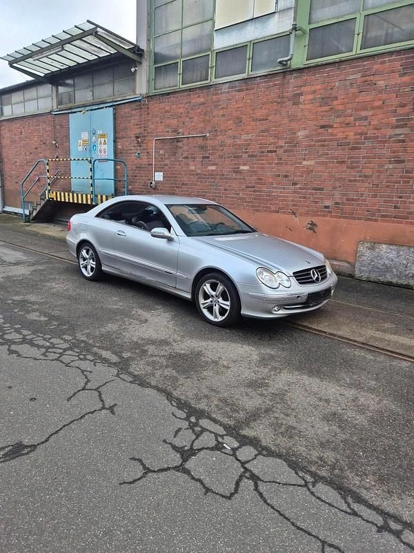 Silber Gebraucht 2002 Mercedes CLK320 Coupé | 2.490 € (Superpreis) - Bild 1/4