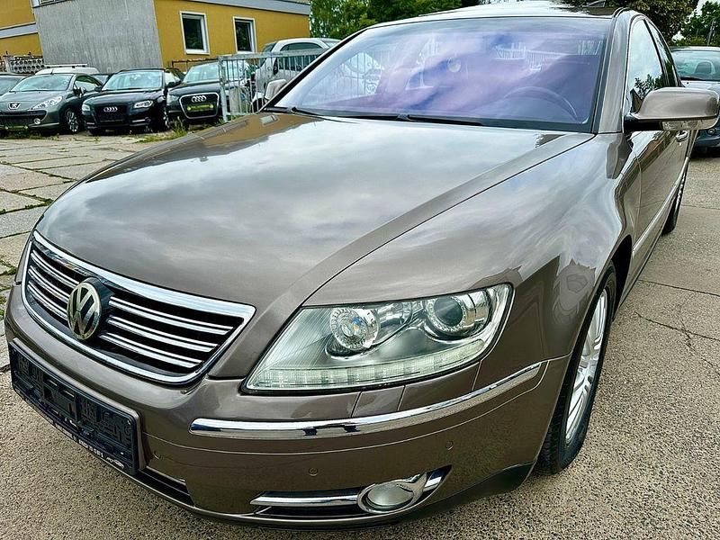 Gebraucht VW Phaeton 239 PS (175 kW) 2009 Grau Limousine