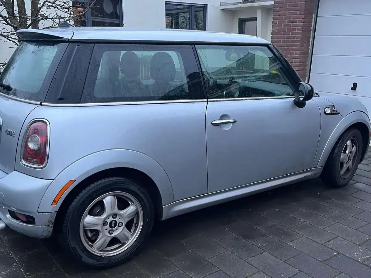 Gebraucht Mini ONE 75 PS (55 kW) 2009 Silber Kleinwagen