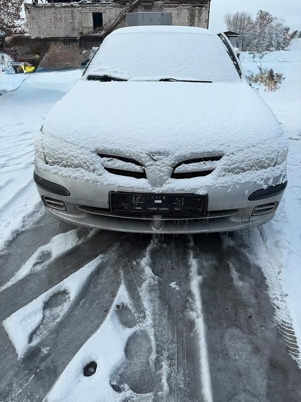 Silber Gebraucht 2000 Nissan Almera Limousine | 1.000 € (Superpreis) - Bild 1/4