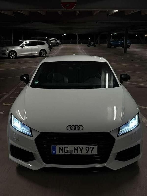 Weiß Gebraucht 2017 Audi TT Competition Coupé | 20.500 € (Guter Preis) - Bild 1/4