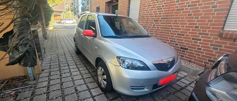 Gebraucht Mazda 2 80 PS (58 kW) 2007 Silber Kleinwagen