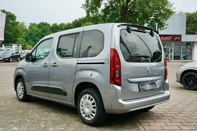 Gebraucht Opel Combo Life Elegance 131 PS (96 kW) 2022 Andere Limousine