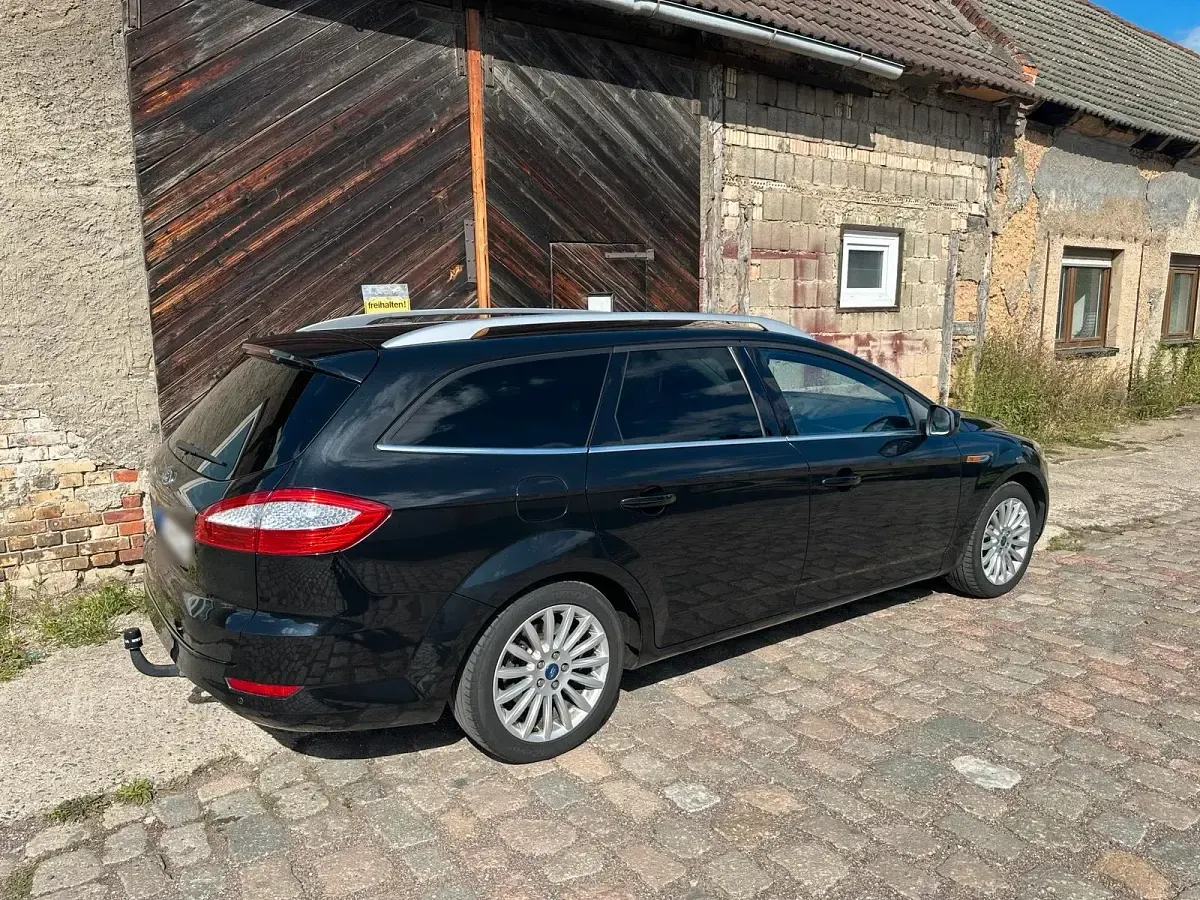 Gebraucht Ford Mondeo 140 PS (102 kW) 2008 Schwarz Kombi