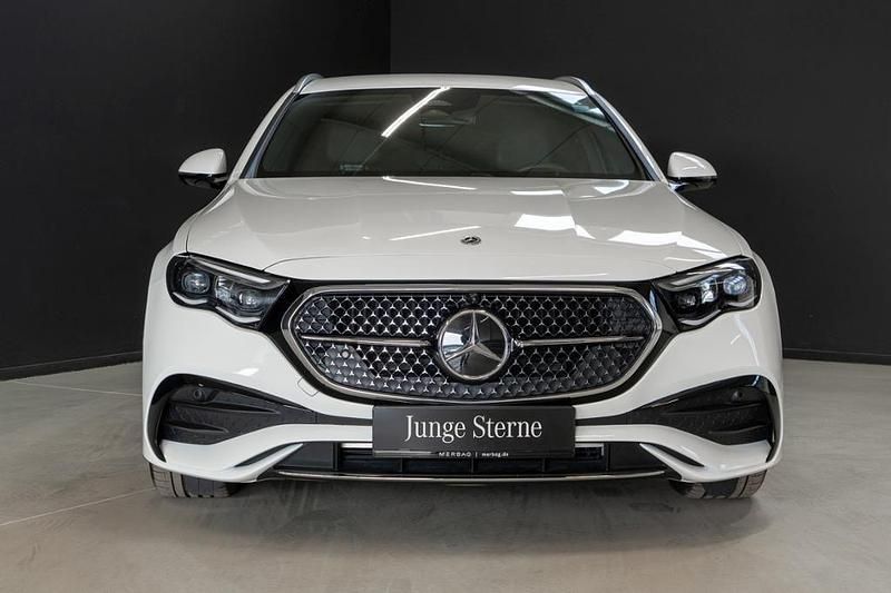 Gebraucht Mercedes E300 AMG 197 PS (144 kW) 2025 Polarweiss Kombi